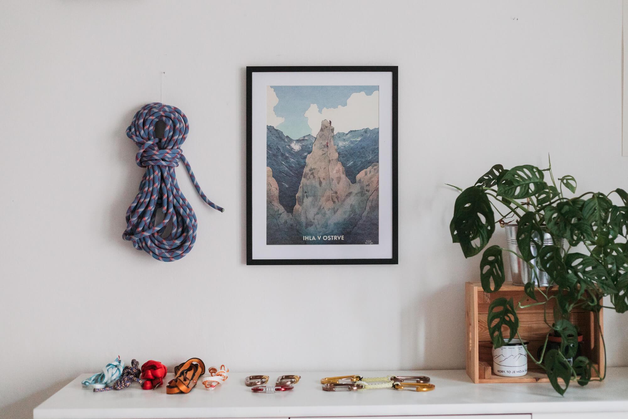 043: Needle in the Island - Tina Minor